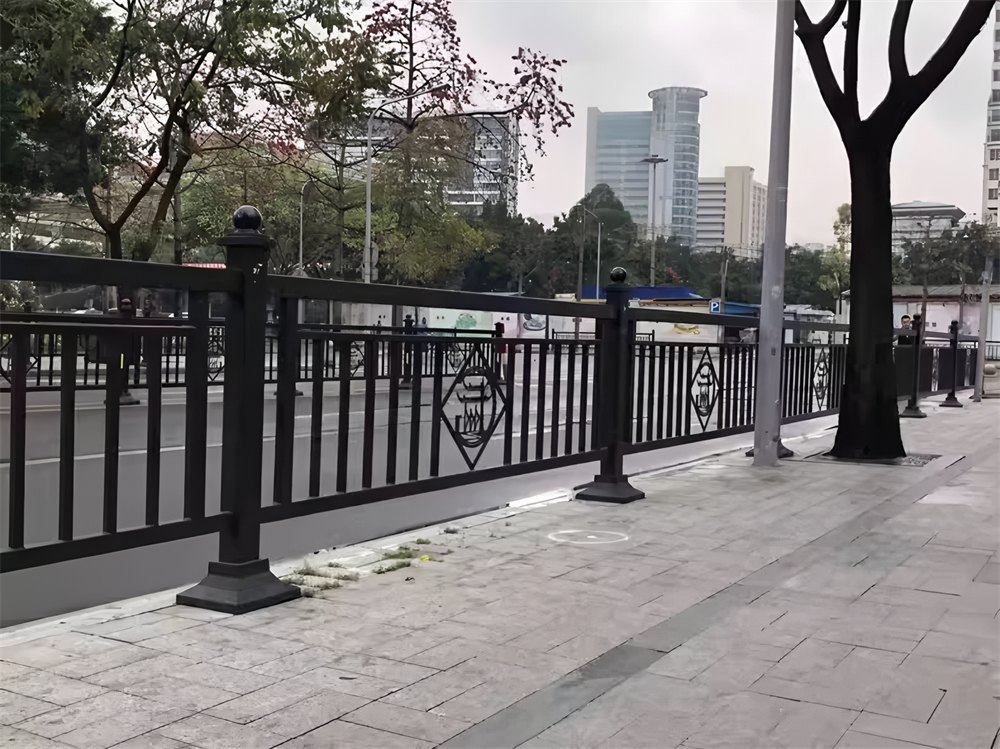 道路护栏31